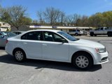Used 2015 Volkswagen Jetta S image 4