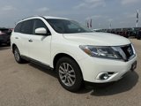 Used 2015 Nissan Pathfinder SL w/ SL Tech Package image 2