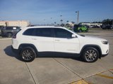 Used 2021 Jeep Cherokee Latitude Lux w/ Comfort/Convenience Group image 5