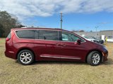 Used 2019 Chrysler Pacifica Touring-L Plus w/ Tire & Wheel Group image 4