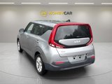 Used 2022 Kia Soul LX w/ Technology Package image 5