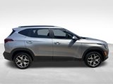 Used 2021 Kia Seltos EX image 4