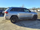 Used 2018 Jeep Grand Cherokee Altitude image 4