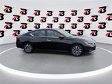 Used 2024 Nissan Altima 2.5 SV image 2