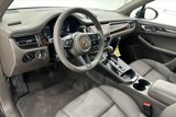 Certified 2024 Porsche Macan image 4