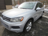Used 2012 Volkswagen Touareg Sport image 2