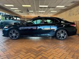 Used 2020 Toyota Camry SE image 3
