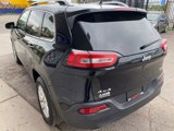 Used 2018 Jeep Cherokee Latitude Plus w/ Cold Weather Group image 2