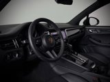 Used 2025 Porsche Macan image 4