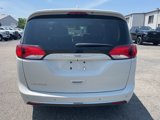 Used 2017 Chrysler Pacifica Touring-L Plus image 4