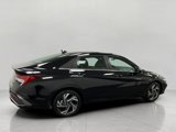 Certified 2024 Hyundai Elantra SEL w/ Convenience Package image 2