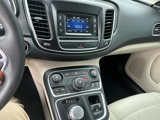 Used 2015 Chrysler 200 Limited image 5