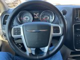 Used 2015 Chrysler Town & Country Touring-L w/ Driver Convenience Group image 6