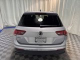 Certified 2022 Volkswagen Tiguan SE image 5