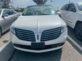 Used 2019 Lincoln MKT AWD image 2
