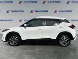 Used 2021 Nissan Kicks SV image 2