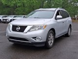Used 2014 Nissan Pathfinder SV image 4