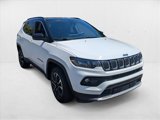 Used 2023 Jeep Compass Limited image 3