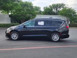 Certified 2022 Chrysler Pacifica Touring-L image 4