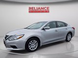 Used 2017 Nissan Altima 2.5 S w/ Power Driver Seat Package image 2