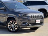 Used 2019 Jeep Cherokee Overland w/ Technology Group image 2