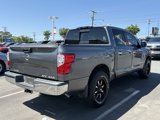Used 2017 Nissan Titan SV image 5