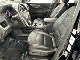 Used 2023 GMC Terrain SLT image 2