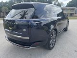 Used 2023 Land Rover Range Rover SE image 4