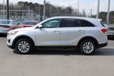 Used 2016 Kia Sorento L image 4
