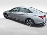 Used 2025 Hyundai Elantra Sport image 2