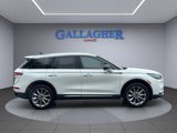 Used 2022 Lincoln Corsair AWD w/ Premium Package image 3