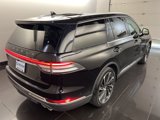Used 2020 Lincoln Aviator Reserve w/ Equipment Group 202A image 6