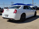 Used 2022 Chrysler 300 Touring w/ Sport Appearance Package image 4