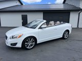 Used 2012 Volvo C70 T5 image 2