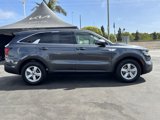 Certified 2022 Kia Sorento LX image 2