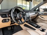 Certified 2023 Porsche Macan image 4