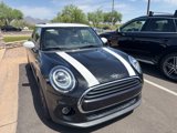Used 2020 MINI Cooper 2-Door Hardtop image 3