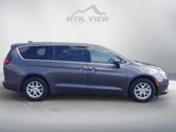 Used 2019 Chrysler Pacifica Touring image 5