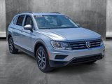Used 2021 Volkswagen Tiguan SE w/ Panoramic Sunroof Package image 3