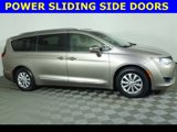 Used 2018 Chrysler Pacifica Touring-L Plus image 5