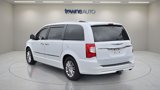 Used 2014 Chrysler Town & Country Touring-L image 3