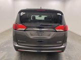 Used 2017 Chrysler Pacifica Limited image 5