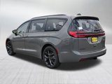 New 2025 Chrysler Pacifica Limited w/ Trailer Tow Group image 5