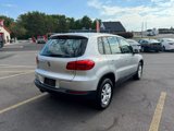 Used 2014 Volkswagen Tiguan SE image 5