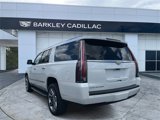 Used 2017 Cadillac Escalade ESV Luxury image 4