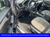 Used 2022 Ford Escape SE w/ SE Sport Appearance Package image 5