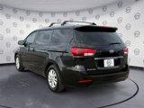 Used 2017 Kia Sedona LX w/ LX Essentials Premium Package image 3