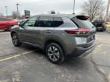 Used 2021 Nissan Rogue SV image 3