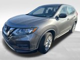 Used 2017 Nissan Rogue SV image 4