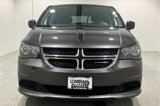 Used 2018 Dodge Grand Caravan SE w/ UConnect Hands-Free Group image 2